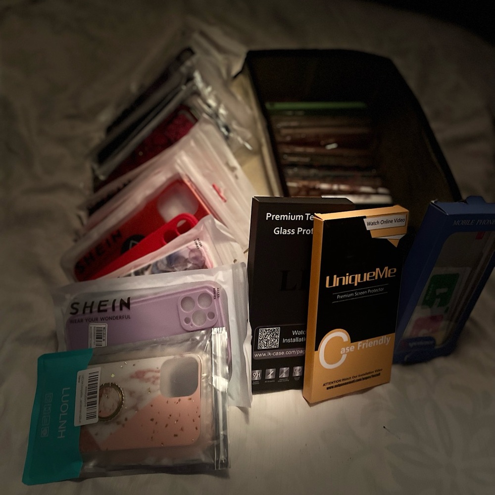 Selling all my Iphone 12 Pro max covers, I lost my phone. Brand new or used